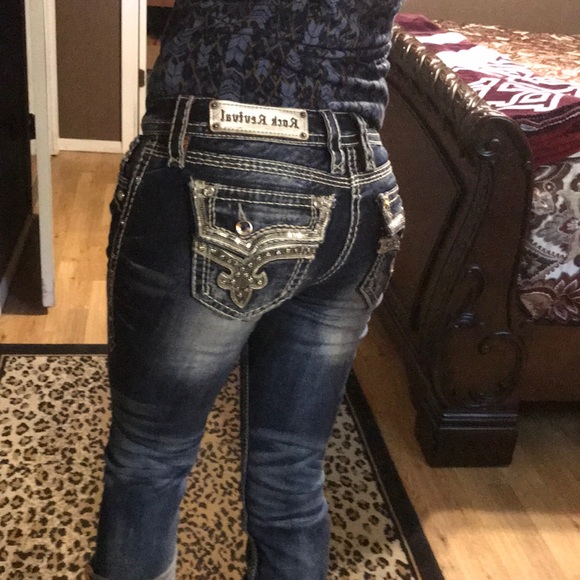 Rock Revival Pants - FIRM Rock revival Kai Capri size 26